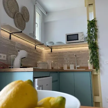 On The Front Apartment