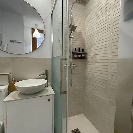 Apartment On The Front *
