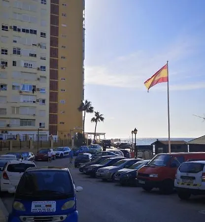 On The Front Sitio de Calahonda