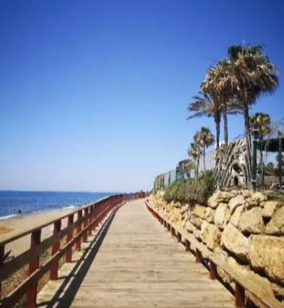 On The Front Apartment Sitio de Calahonda