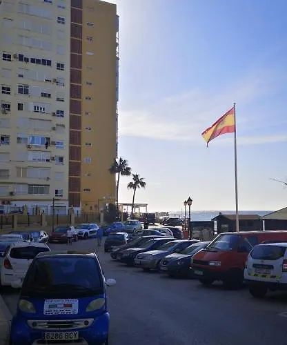 On The Front Sitio de Calahonda