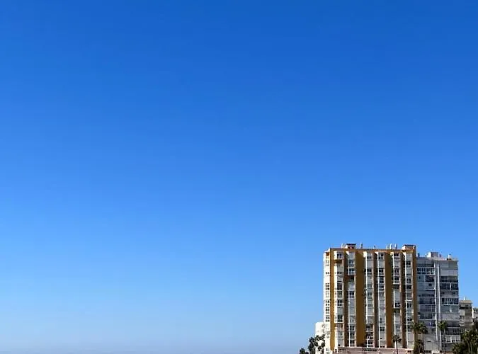 On The Front Sitio de Calahonda