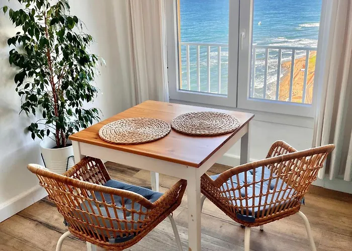 On The Front Sitio de Calahonda